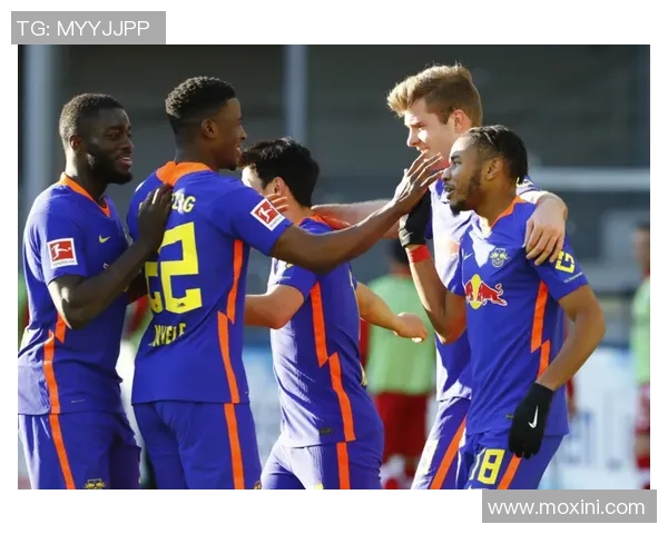 英超精彩对决尤文图斯逆转莱比锡帽子戏法引发全场狂欢