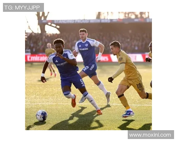 足总杯历史冷门AC米兰狂胜皇马6比2红牌事件引发全场热议