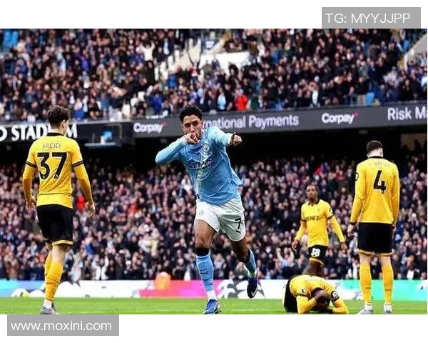 中超激战曼城逆转里昂点球大战成历史经典瞬间引发全场狂欢